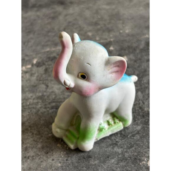 4 Vtg Squeaky Animal Toys Giraffe, Horse, Lamb and Elephant Trunk Up Rubber Toys - Picture 4 of 7